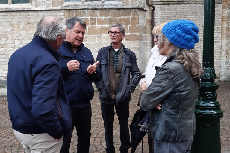 Bruges: Hidden Gems Guided Walking Tour with a Local