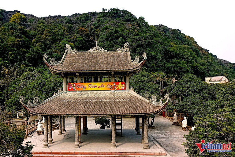 Hanoi: Trang An UNESCO, Mua Cave, Hoa Lu or Dich Long Pagoda GROUP: Hoa Lu, Trang An UNESCO BOAT, Mua Cave, Buffet, Cycle