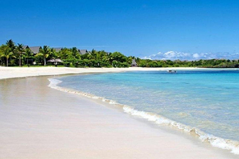 Nadi: Natadola Beach, Lawai Village, and Temple Tour
