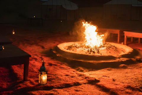 Marrakech: Giro nel deserto di Agafay in quad e cammello con cena spettacolo