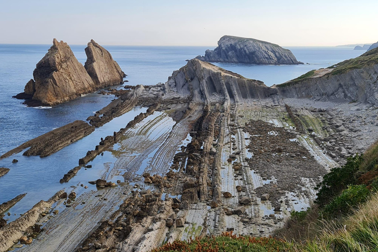 Playa de la Arnía: Private Tour of the UNESCO Costa Quebrada Visit in Spanish