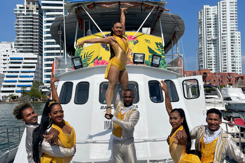 Carthagène : excursion en bateau de nuit avec dîner et open barCARTAGENA : Excursion en bateau de nuit blanche avec dîner et open bar