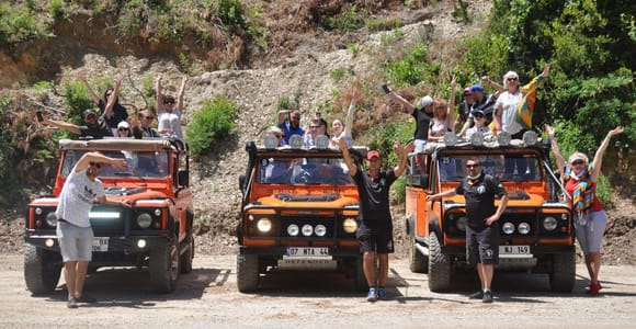 Alanya Jeep-Safari: Dim-Höhle, Fluss & Natur-Abenteuer