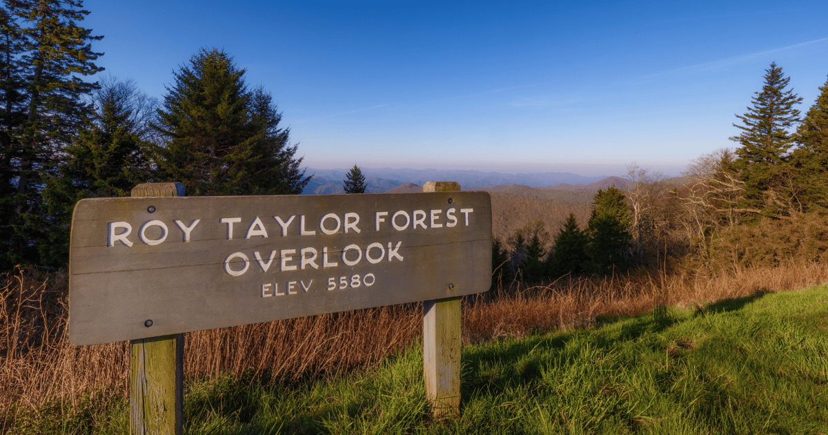 Blue Ridge Parkway: Cherokee to Asheville Driving App Tour | GetYourGuide