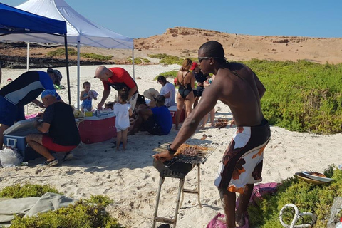 Mascate: Excursión de snorkel por las Islas Daymaniyat con refrescosMascate: Experiencia de bienestar Daymaniyat (puesta de sol)