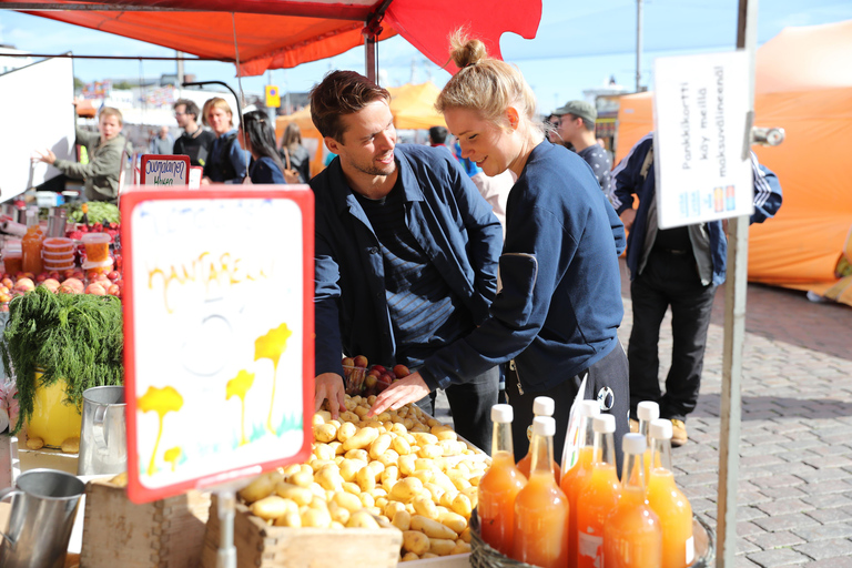 Foodtour mit Rooftop-Bar-Besuch in HelsinkiHelsinki: Foodtour mit Besuch einer Rooftop-Bar und Verkostungen