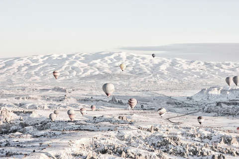 Depuis Istanbul : Excursion d&#039;une journée en Cappadoce avec vols et déjeunerVisite privée