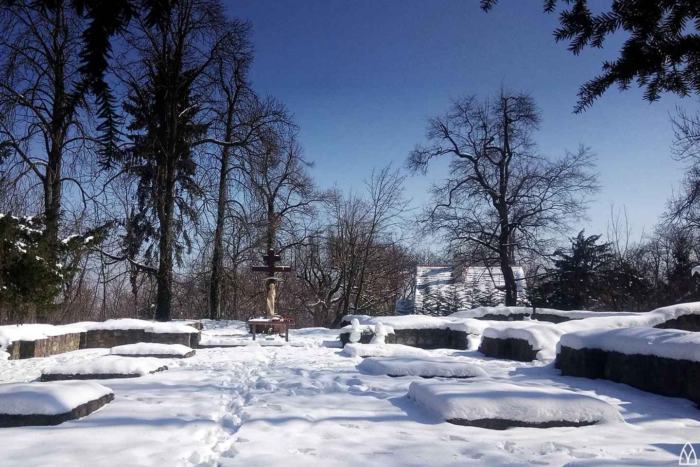 Духовное путешествие: прогулка к современным и средневековым святыням