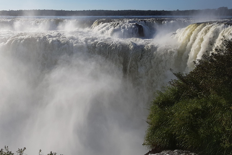 Odkrywanie wodospadów Iguazu w Argentynie