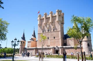Ab Madrid: Segovia-Tour mit Eintritt in die Kathedrale und den Alcazar