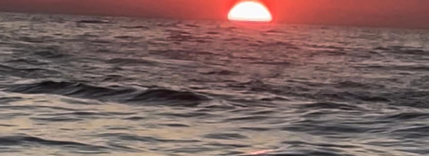 Croisière au coucher du soleil de Himara à la grotte du pirate