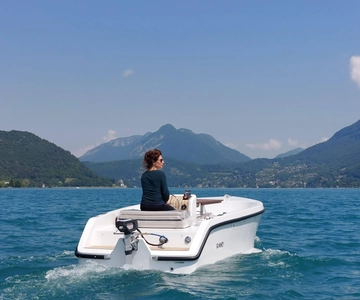 Veyrier-du-Lac: Electric Boat Rental Without License