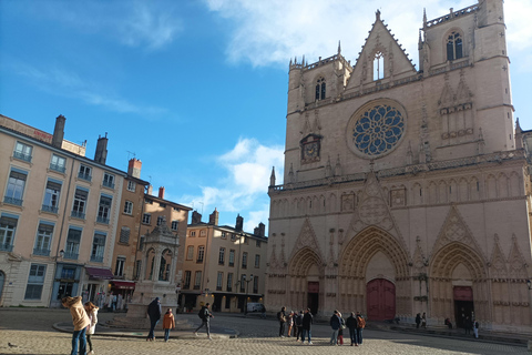 Lyon : the most complete discovery ! Private guided tour Price from 21 to 30 people