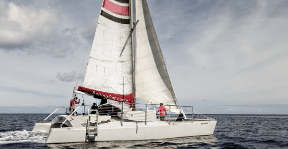 Oahu: 2-Hour North Shore Sunset Catamaran Cruise