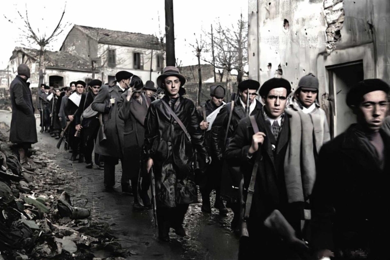 Wycieczka po Oviedo w czasie wojny secesyjnejTour de la Guerra Civil por Oviedo