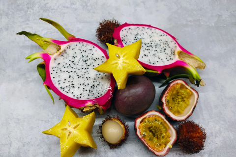 Kandy: Exotic Fruit Tasting & Tuk-Tuk Market Tour