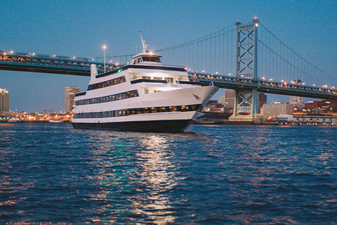 Philadelphia: Thanksgiving Early Dinner Cruise