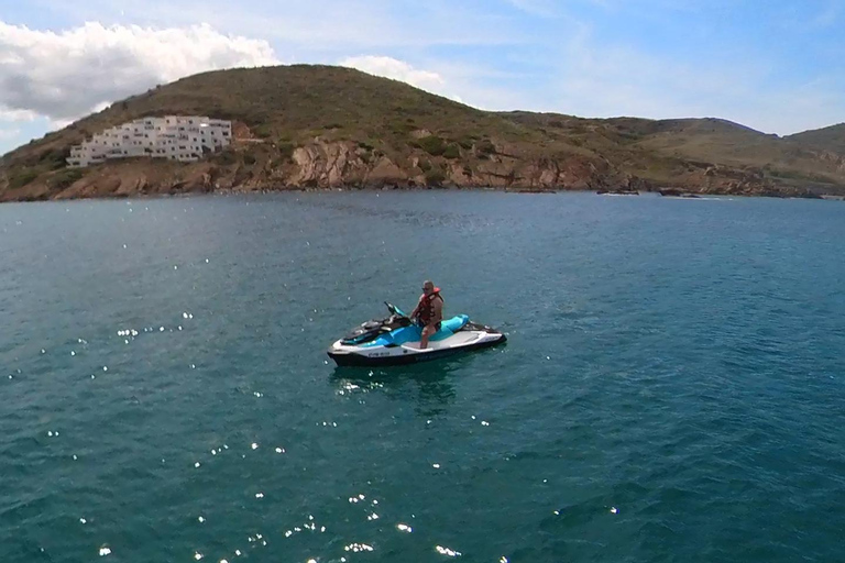 Menorca: excursión de 1 hora en moto acuática por la costa norteMenorca: tour de 1 hora por la costa norte en moto de agua