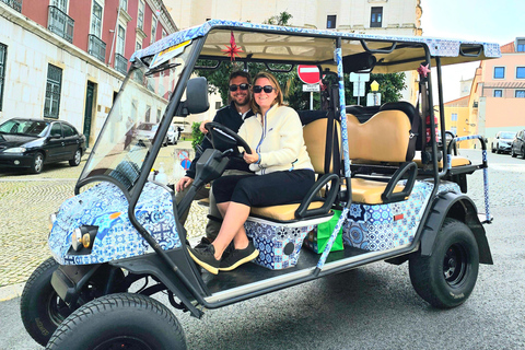 Lissabon: Rondleiding door de oude stad per tuktuk alfama en Geschiedenis.