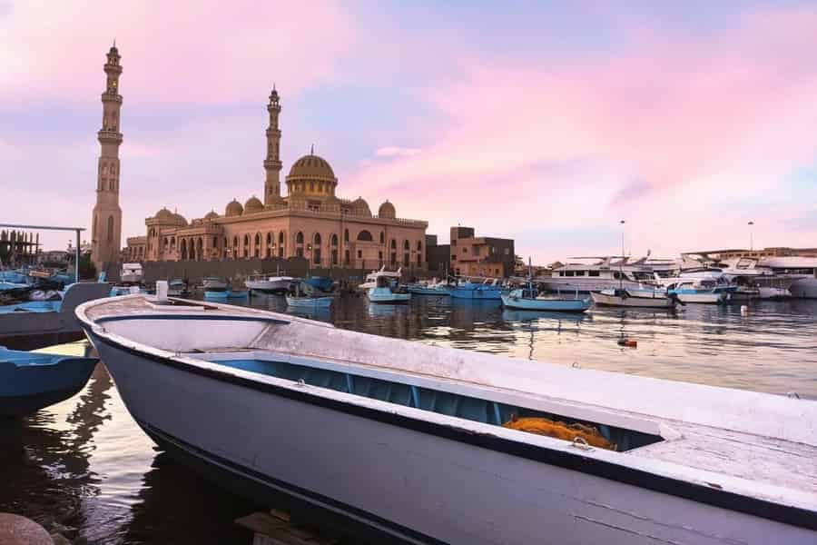 Hurghada: Städtetour & Basar mit optionalem Besuch des Sandmuseums. Foto: GetYourGuide