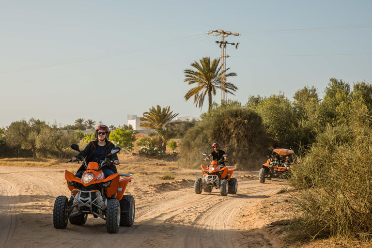 Passeio de quadriciclo em Djerba 1H30