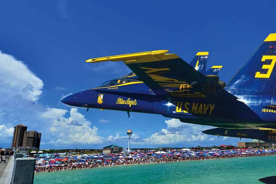 Pensacola: Blue Angels Trainingsfahrt mit Delfinbeobachtung. Foto: GetYourGuide Pensacola: Blue Angels Trainingsfahrt mit Delfinbeobachtung. Foto: GetYourGuide