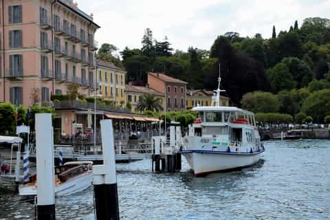 From Milan: Lake Como Cruise with Visits to Como & Bellagio