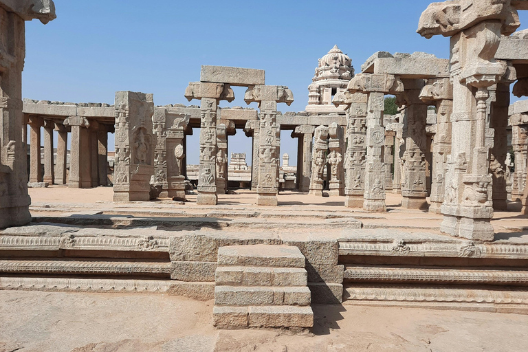 Z Bangalore: 1-dniowa wycieczka do świątyni Lepakshi i posągu Adiyogi