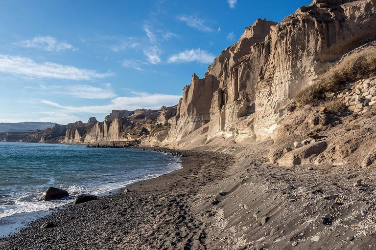 Santorini: Red Beach, Vlychada, Perissa, and Kamari Tour