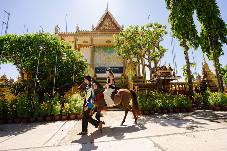 Siem Reap: Private Horseback & Horse-Drawn Carriage Rides (1 hour) Horseback Ride