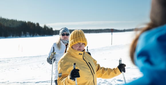 Levi: Beginner Cross-Country Skiing Tour with Instruction
