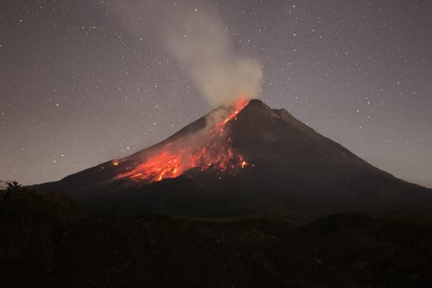 Yogyakarta Merapi Secret Coffee Tour. Active Volcano Views Midnight Merapi volcano Lava View