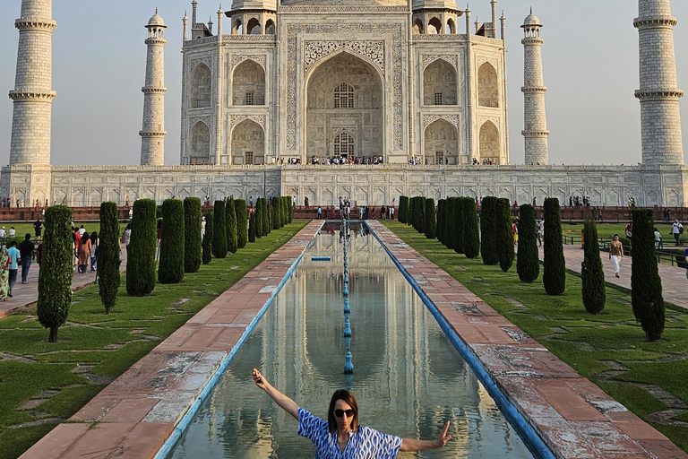 Agra: Taj Mahal och Agra Fort Hoppa över kön guidad turEndast guide-service