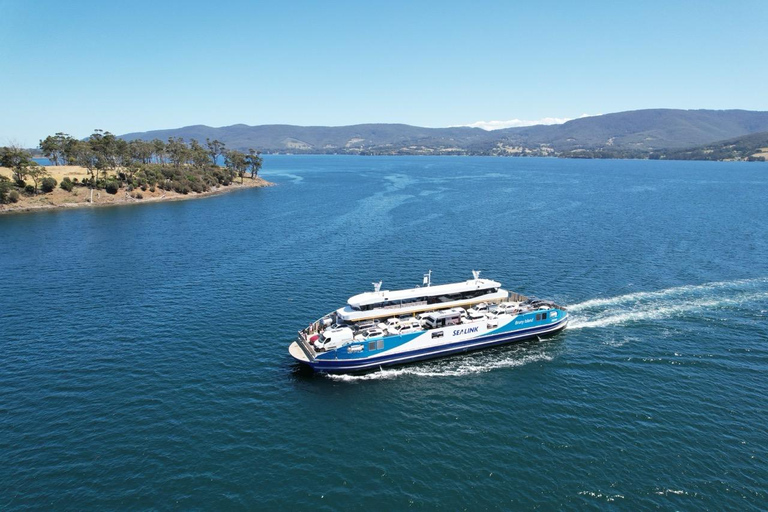 Bruny Island Day Tour: Exclusive Lighthouse and Local Food