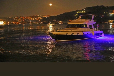 Privé Bosphorus-tour bij privéjachten / Y2Privé Bosporus-tour bij privéjachten
