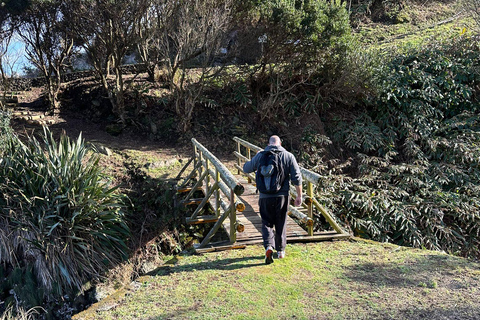 Capelas, Fenais da Luz, dégustations et expériences traditionnellesCapelas, Fenais da Luz, Dégustations et Expériences Traditionnelles