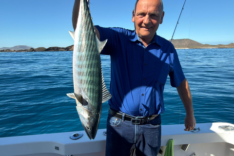 Corralejo: Atlantic Sport Fishing Charter Corralejo: Shared Deep Sea Fishing Charter on the Atlantic