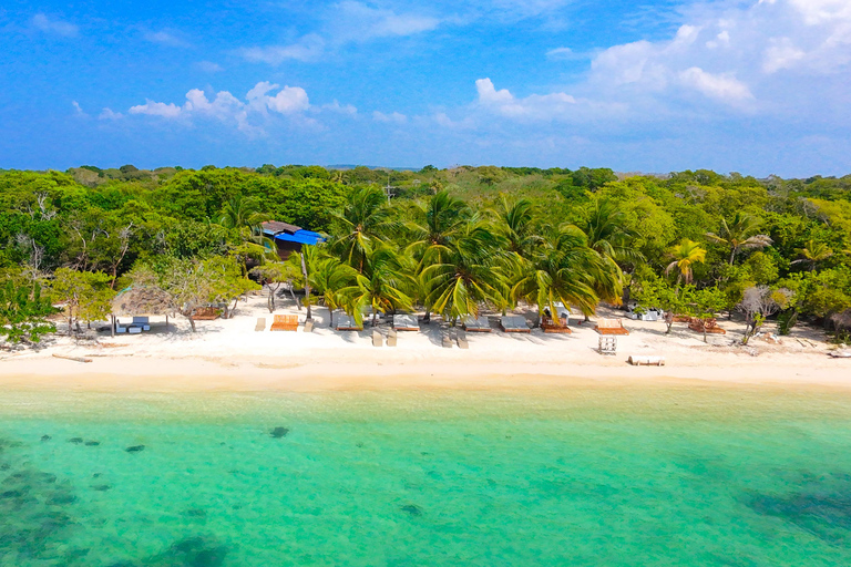 Cartagena: Day Trip to Barú Island, Baruch Wave Beach Club + Lunch + Snorkeling