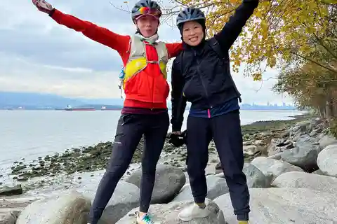 Excursão guiada de bicicleta/e-bike pela orla de Vancouver