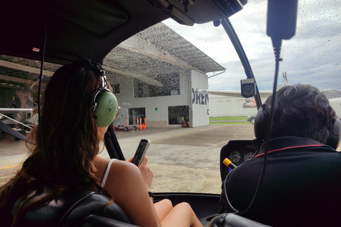 Recogida en carro lujoso, tour Helicóptero de ciudad Panamá