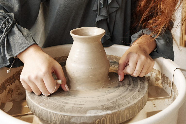 Warsaw: Pottery Wheel Workshop with Instructor
