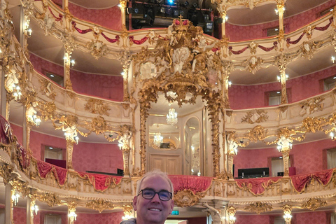 Munich Your Way: Private Tour with Official Guide 2,5 hours in English, German or Spanish