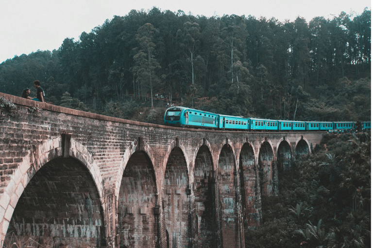 Sigiriya to Ella Scenic Train Transfer with Kandy Sightseein