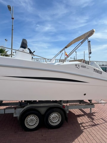 Rent your boat in Torrevieja all day