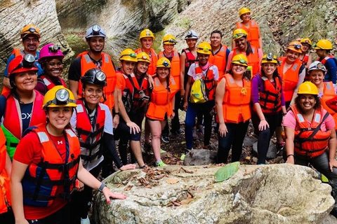 Bayano Caves Tour with Boat Ride and Kayaking