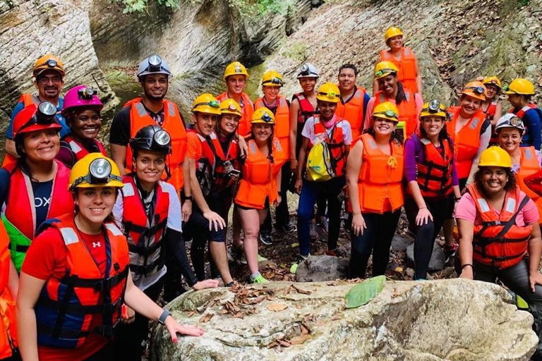 Bayano Caves Tour with Boat Ride and Kayaking