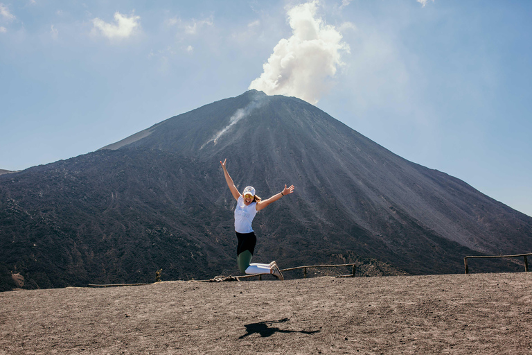 Pacaya Volcano Vistas + Pizza Cooked Under Volcanic Heat