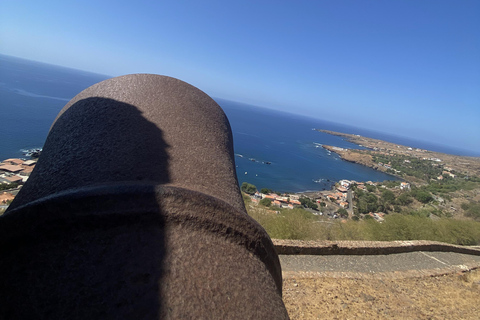 Recorre la Ciudad Vieja/Descubre la CIUDAD VIEJA