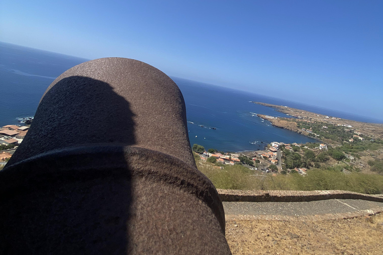 Recorre la Ciudad Vieja/Descubre la CIUDAD VIEJA