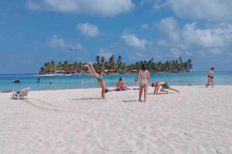 Excursión por las islas de San Blas + Comida + Bebida